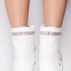 Azalea Wang Fresh Powder Rhinestone Faux Fur Boots The Great Fantastic 10 Azalea Wang Fresh Powder Rhinestone Faux Fur Boots The Great Fantastic