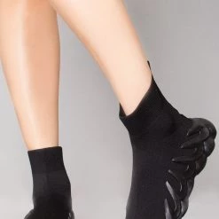 Cape Robbin World Tour Disfunktion Tech Sneakers