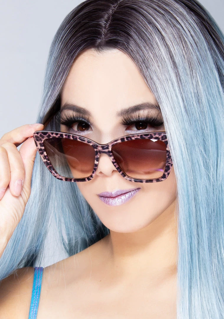 DIFF Eyewear Becky II Sunglasses In Leopard Tortoise/Brown The Great Fantastic 3 DIFF Eyewear Becky II Sunglasses In Leopard Tortoise/Brown The Great Fantastic