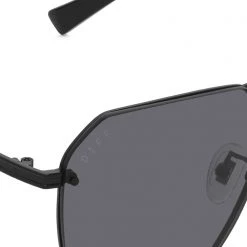 DIFF Eyewear Nolan Sunglasses In Black/Grey