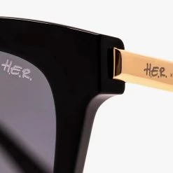 DIFF Eyewear X H.E.R. Bella Sunglasses In Black/Gray The Great Fantastic