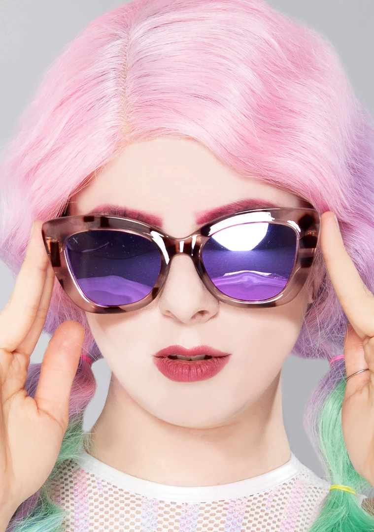 Dime Optics New Beverly Sunglasses In Tortoise/Pink Mirror 3 Dime Optics New Beverly Sunglasses In Tortoise/Pink Mirror