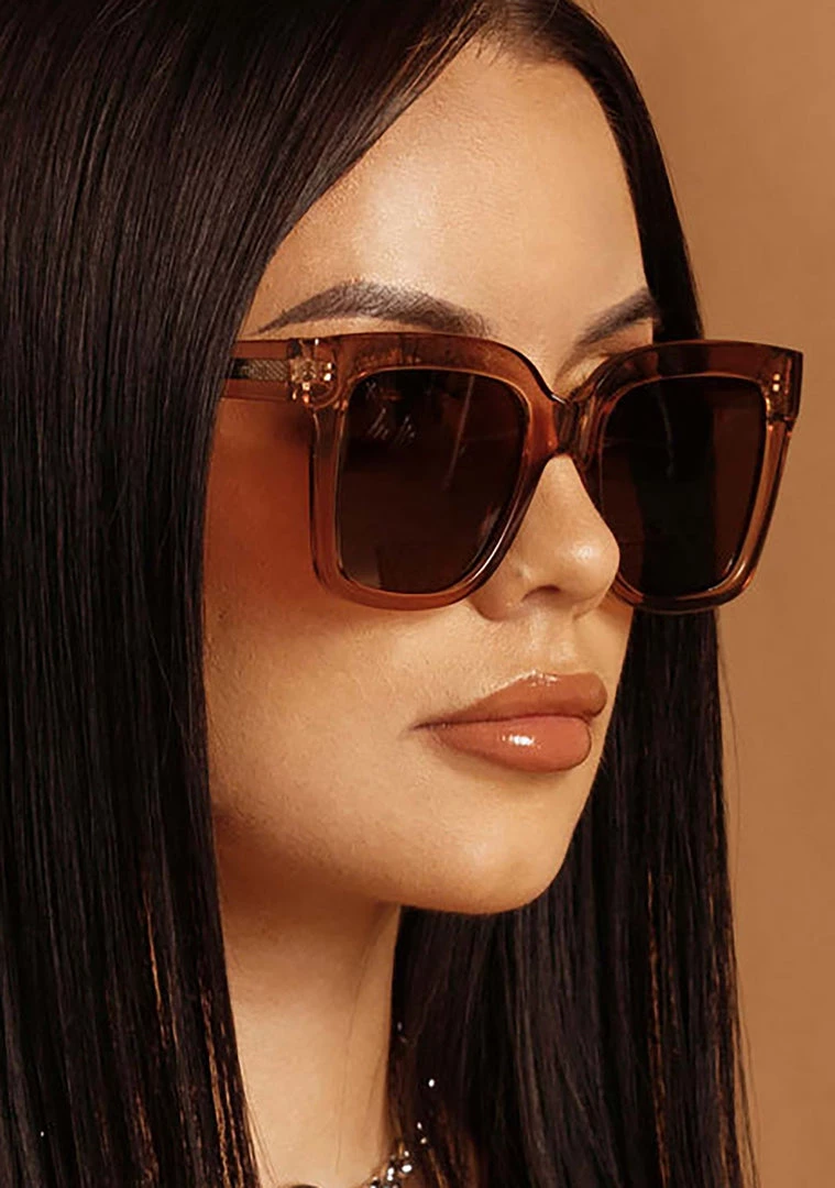 Dime Optics X Les Do Makeup EPTX Sunglasses In Vintage Crystal/Brown 4 Dime Optics X Les Do Makeup EPTX Sunglasses In Vintage Crystal/Brown